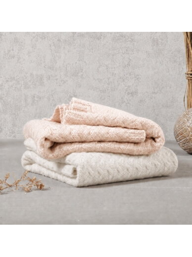 Babyono pledas merino vilnos šviesiai Baltas 1648/03  1