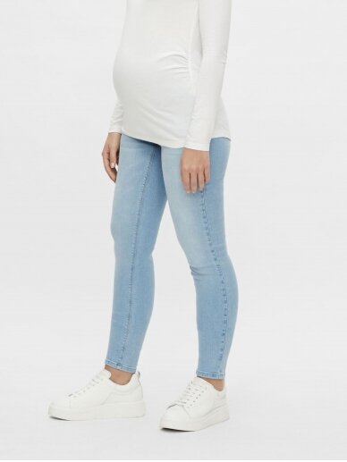 Mlsavanna slim fit maternity jeans by Mama;licious (light blue) 3