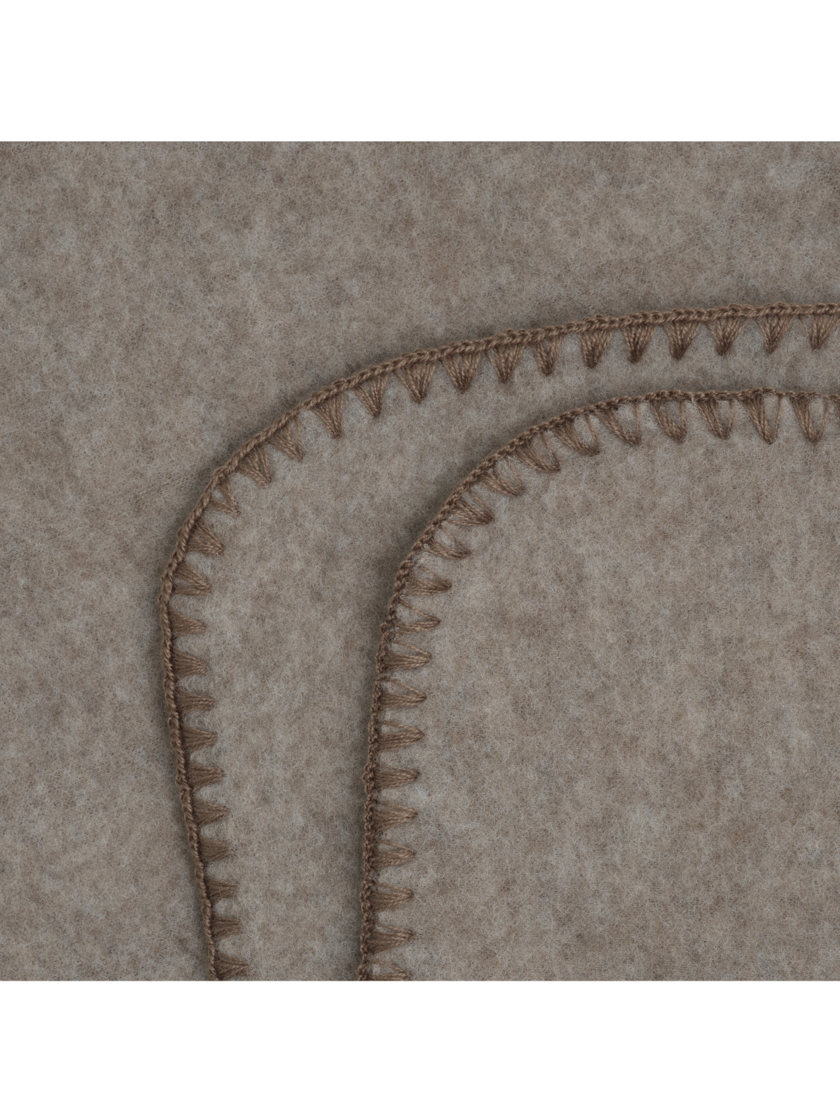 Merino wool blanket HUTTEliHUT, CeLaVi (Brown) 2 Merino wool blanket HUTTEliHUT, CeLaVi (Brown) 2