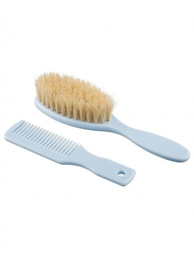 Hairbrush and comb by Akuku 1 Hairbrush and comb by Akuku 1