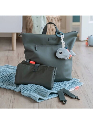 Changing backpack, Done by Deer (Dark green) 2
